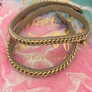 White chain leather bracket
